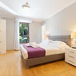 Appart hôtel The 4*