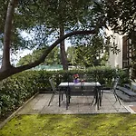 The 4* Podstrana