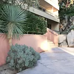 Aparthotel The 4*