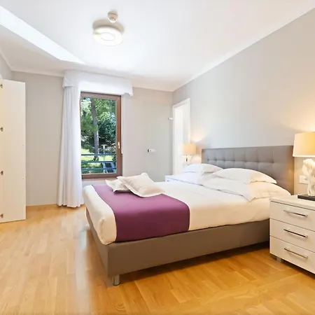 Hotel apartamentowy The 4*