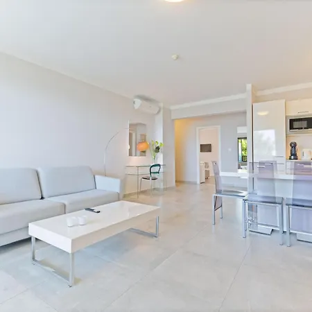 Hotel apartamentowy The 4*