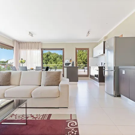 Apartmanhotel The 4*