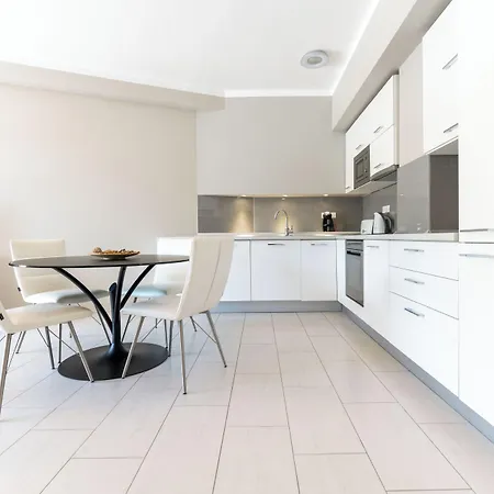 Hotel apartamentowy The 4*