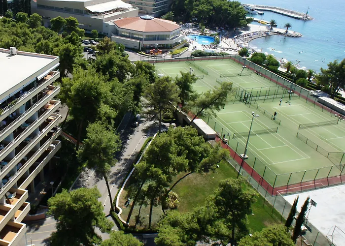 The 4* Podstrana