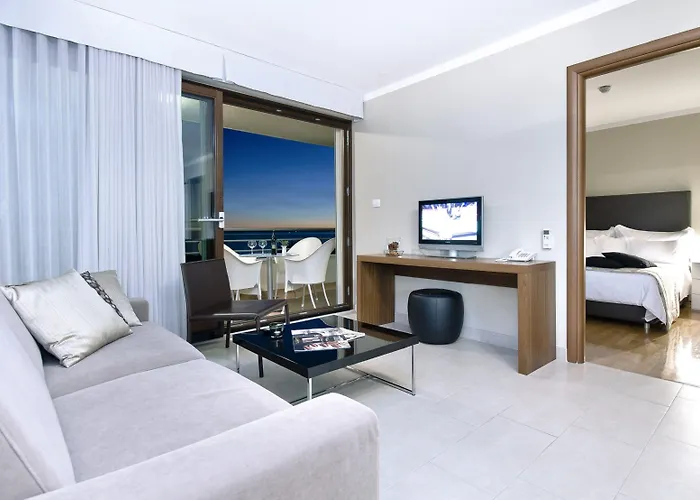 The 4* Podstrana